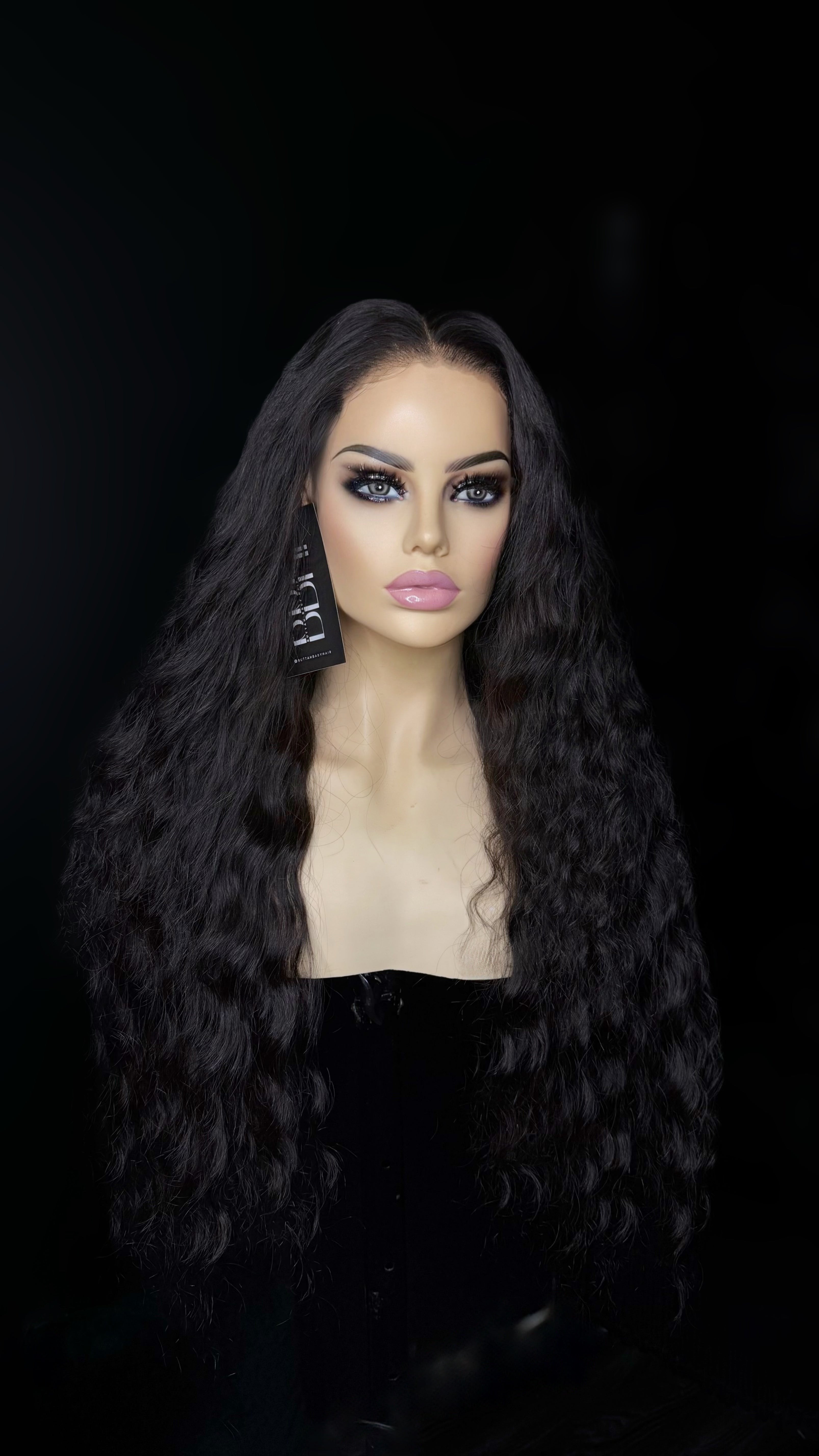“Tessa" Glueless Lace Closure Wig