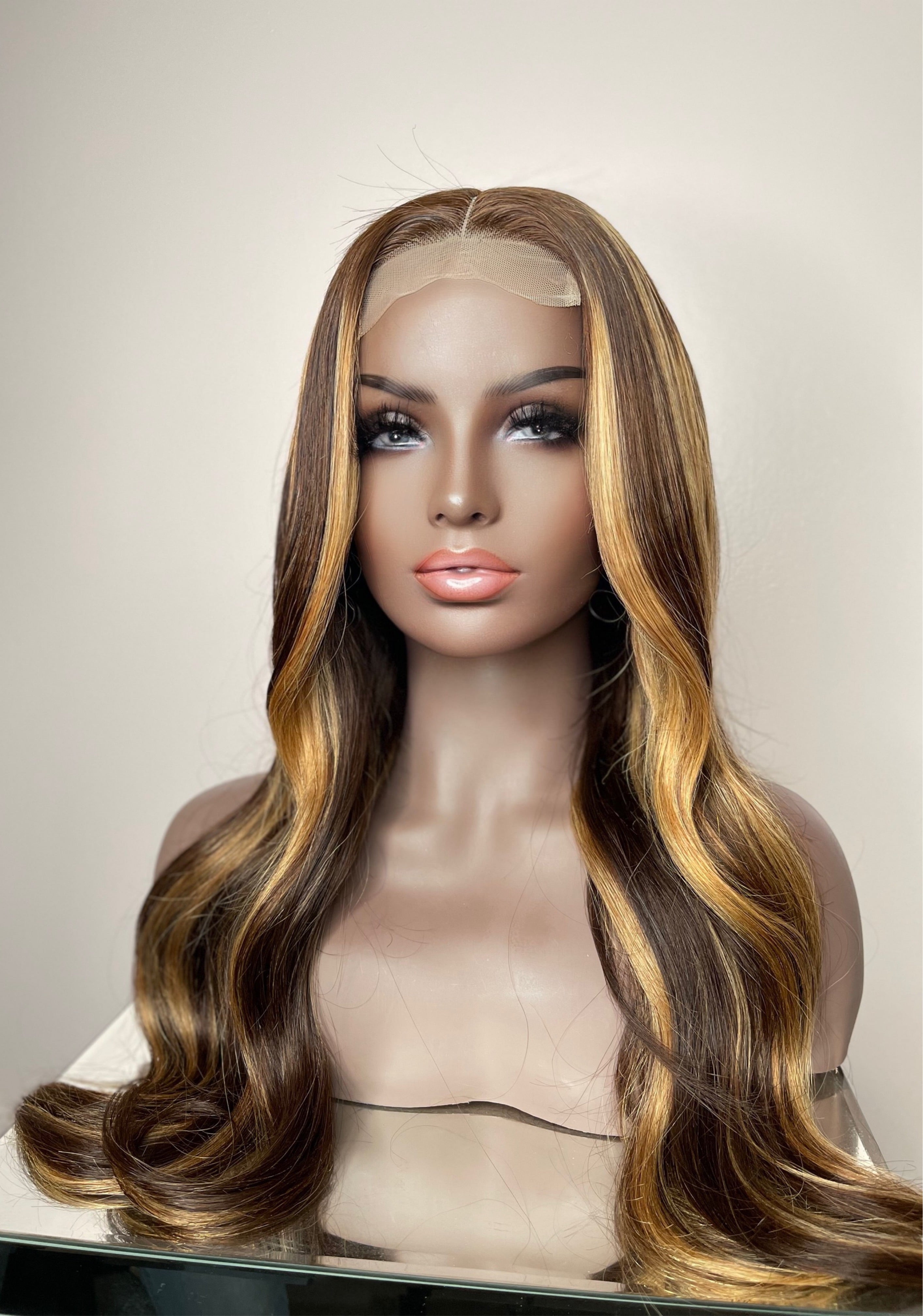 “Daphne" Glueless Lace Closure Wig